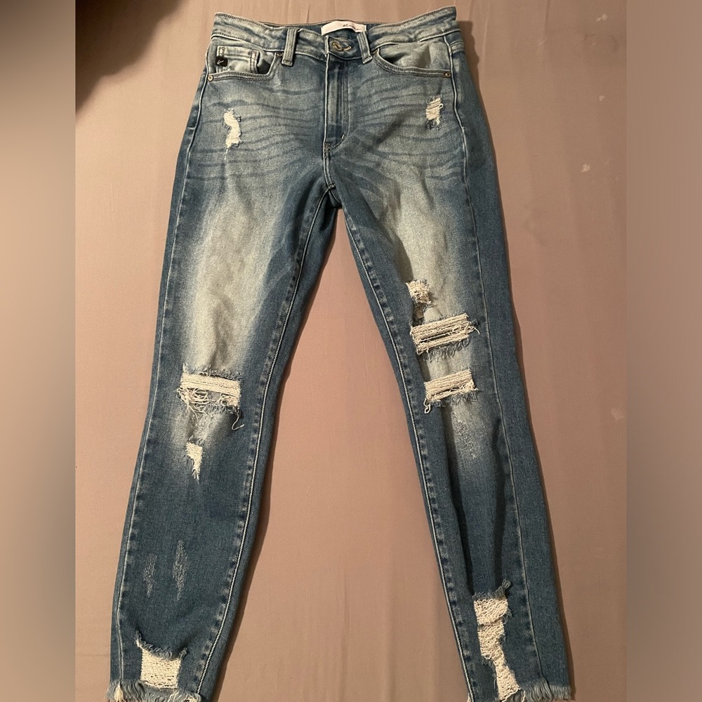 KanCan distressed skinny jeans